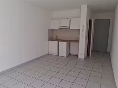 studio a louer 22.6 m²