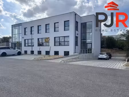 prestigieux bureau de 291 m2 en location - marly  france