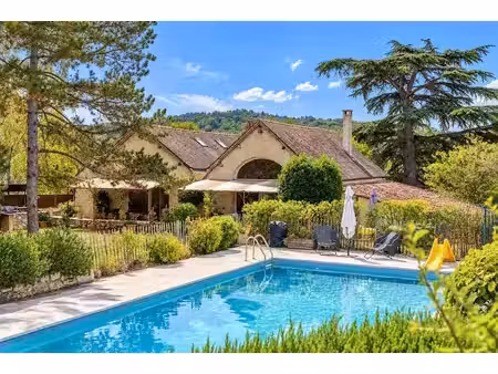vente maison 7 pièces 212 m² à cahors (46000)  493 500 €