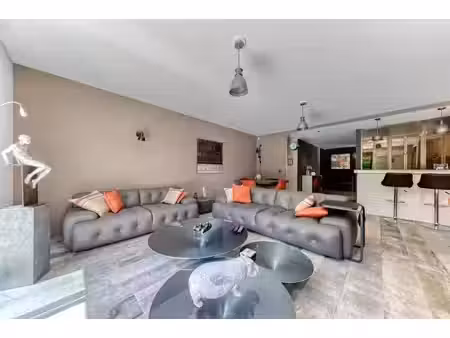 l'esprit et le confort d'une maison de ville  avec la praticité d'un appartement de 155 m²
