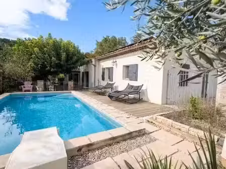 vente maison 5 pièces 130 m² à peypin-d'aigues (84240)  499 500 €