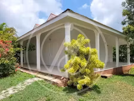 vente maison 6 pièces à sainte anne (97180)  360 000 €
