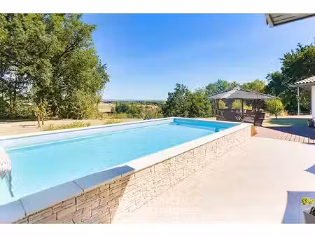 villa de plain pied avec vue dominante aux portes de gaillac