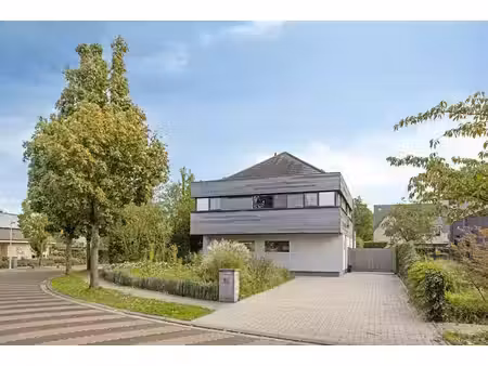 huis te koop in kalmthout met 5 slaapkamers