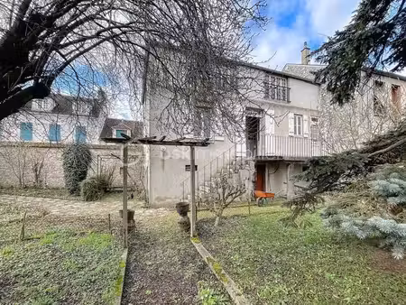 immeuble avec deux appartements a renover