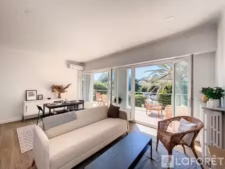 villa à côté de monaco avec magnifique éxterieur  double garage et plusieurs places de...