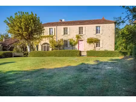 grande maison de campagne au calme absolu