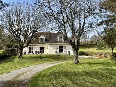 belle maison d'environ 200m2 proche hesdin