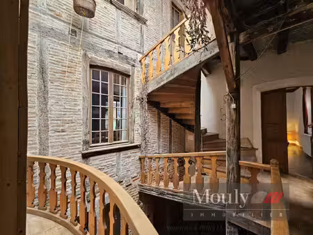 maison de ville au coeur du quartier historique avec ascenseur