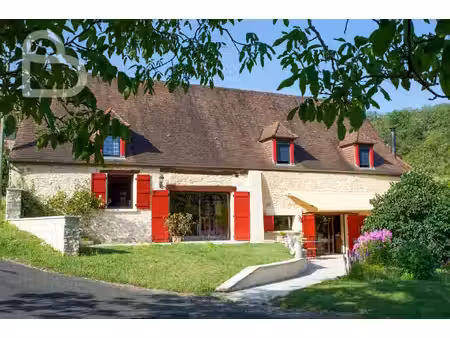belle maison en pierre sur 6ha