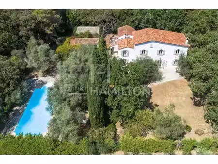 mas provençal d'exception – piscine 15 x 7 m – parc plat de 2 181 m² – dépendances –...