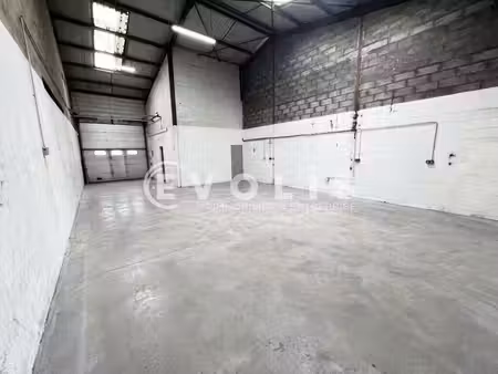 location local d’activités lisses 91090 60m² à 700m²