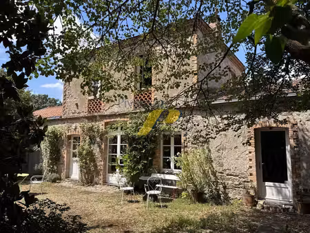 prestigieux château en vente nantes  pays de la loire
