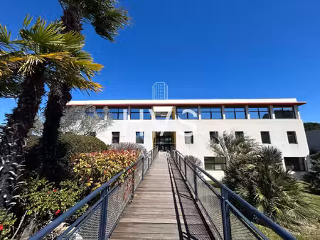 location local professionnel 58m² aix en provence 13290
