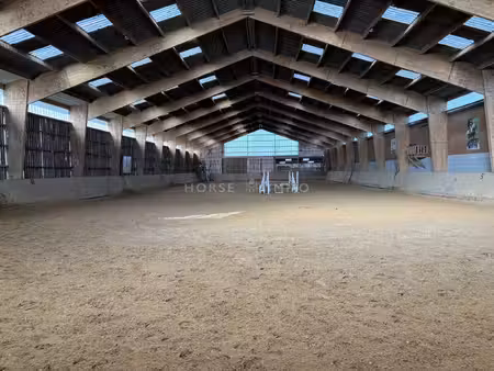 centre équestre opérationnel – 15 ha à proximité de nantes