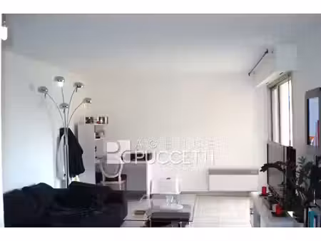 location appartement 2 pièces 47m² vence 06140