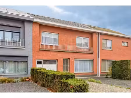 huis te koop in ruisbroek met 3 slaapkamers