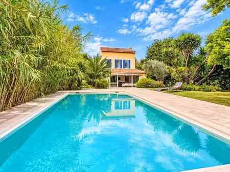 vente maison 5 pièces 120 m² à six-fours-les-plages (83140)  614 000 €