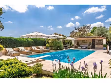 roquefort-les-pins  au calme absolu  4 chambres  studio indépendant et piscine