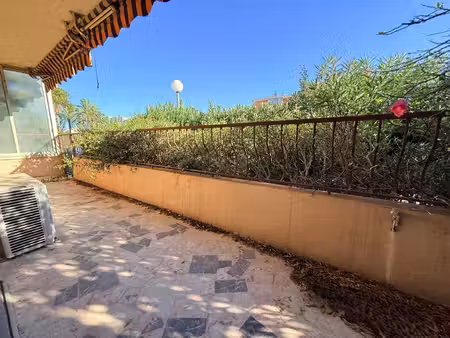proche du centre ville  appartement t2 terrasse et jardin