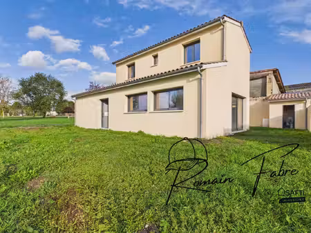 maison en pierre de 135m2 avec 4 chambres  entièrement rénovée en 2023  travaux à terminer