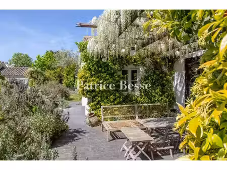 aux portes-en-ré  une villa contemporaine d'inspiration rétaise de plus de 300 m²  sa...