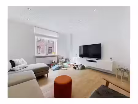 maison à louer à rue lemercier 53 saint-servais (vbe83200)