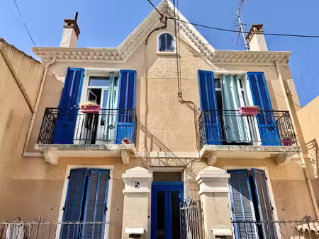 toulon  castigneau - vente de deux appartements