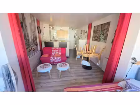 le cap d'agde : secteur du môle  à 200 m de la plage  studio avec loggia entièrement...