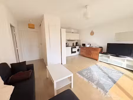 superbe t2 parfait état vue dégagée au calme