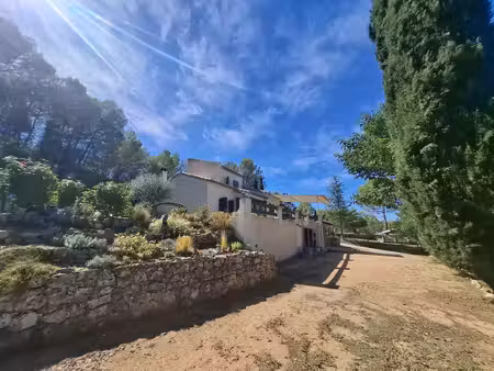 propriété de charme avec piscine et près de 2 hectares - la verdière