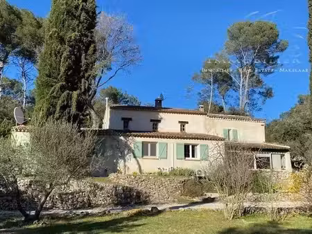 belle villa t5 lorgues avec piscine a vendre