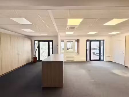 bureau de prestige de 300 m2 en location - habsheim  france