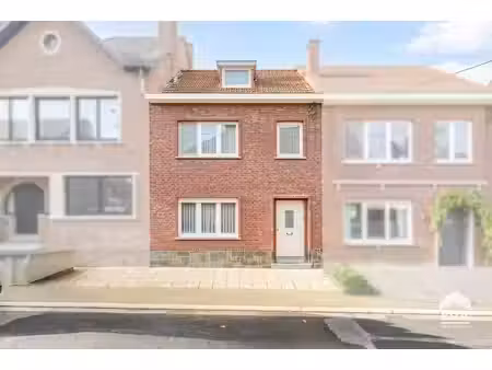 maison familiale dans une rue calme proche centre