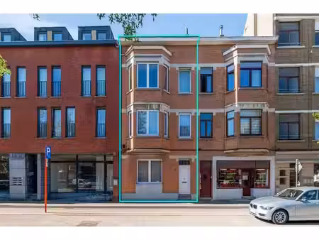 immeuble à appartements avec potentiel