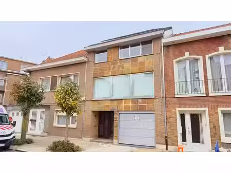 spacieuse maison  grand garage 40m² & beau jardin! peb d!