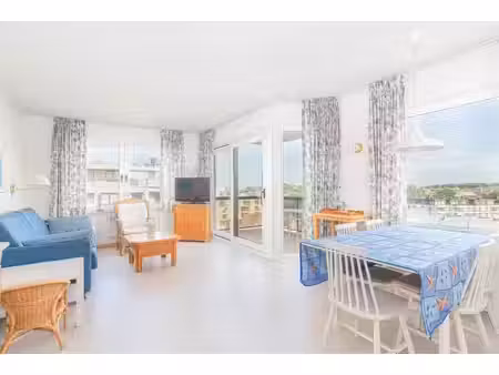 appartement ensoleillé avec une vue superbe