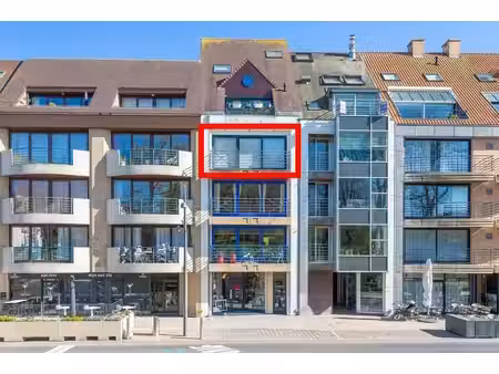 appartement lumineux idéalement situé avec une magnifique vu