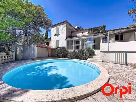 lorgues: villa 6 pieces avec terrasses  jardin  piscine et garage