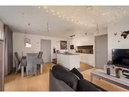 hoekappartement met 2 slaapkamers  terras en epc a