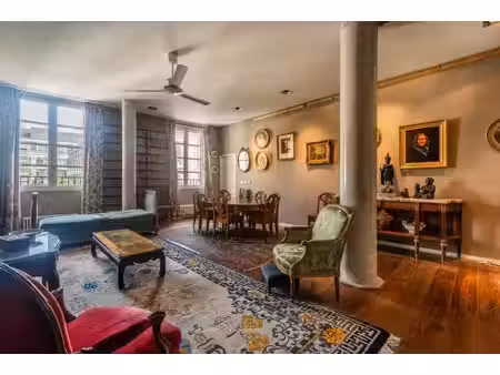exclusivite / bordeaux triangle d'or : appartement avec ascenseur et patio