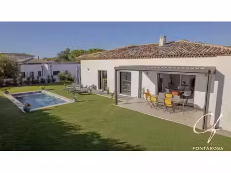 villa contemporaine plain-pied avec garage et piscine