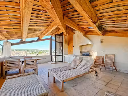 forcalquier - maison de village de caractère avec terrasse en toit 35 m2