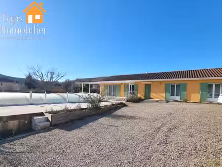 plain-pied avec piscine couverte garage et annexe – 10 km de villefranche-de-rouergue