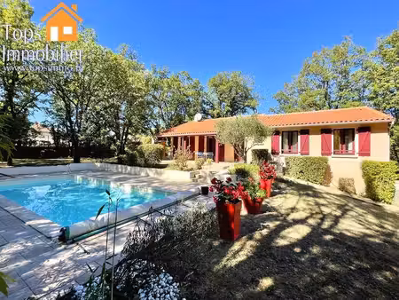 maison plain pied 4 chambres avec piscine  double garage et parc arboré