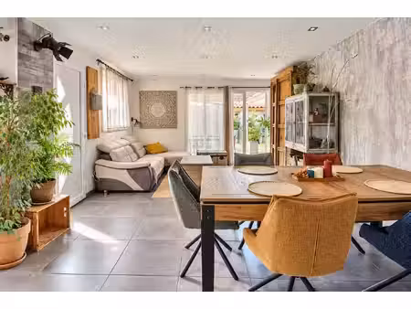 marignane ? maison de 101 m² avec t2 indépendant loué  jardin  cuisine d'été et garage !
