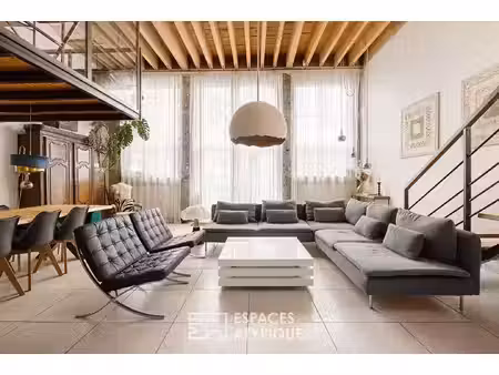 très beau loft en plein coeur du quartier d’ainay