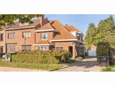 maison de maître à vendre à genk pour € 495.000 avec 3 chambres à coucher