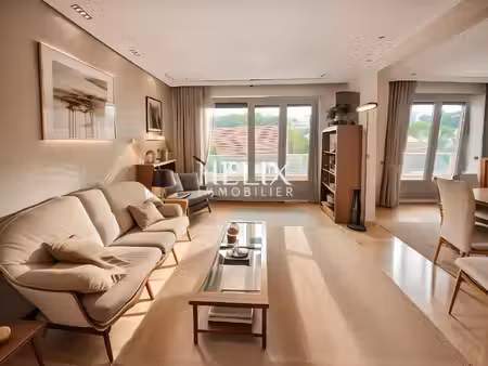 appartement avec piscine 5 pièces 100 m2 et parking couvert