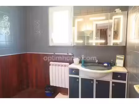 maison à vendre 6 pièces climatisées  piscine + local professionnel de 120m²
